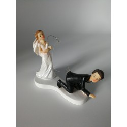 Figurine thème mariage : "La mariée a attrapé le marié"